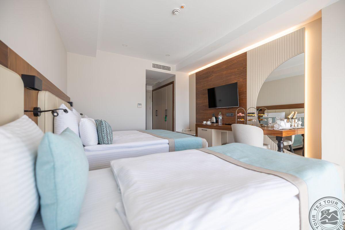 SIDE MOON PALACE HOTEL