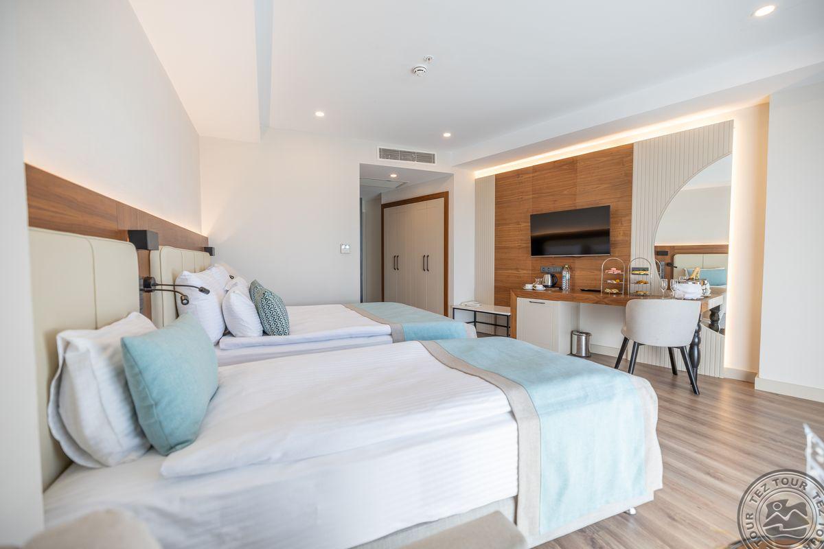 SIDE MOON PALACE HOTEL