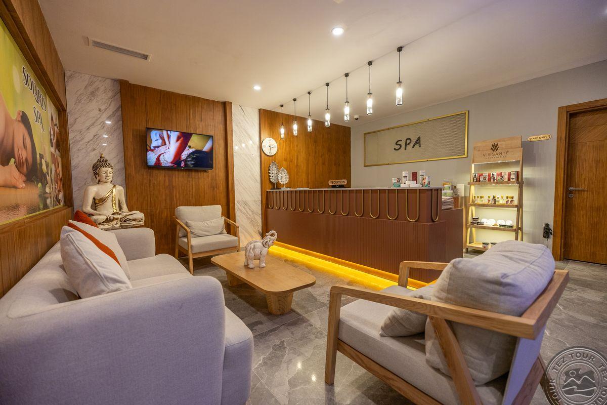 SIDE MOON PALACE HOTEL