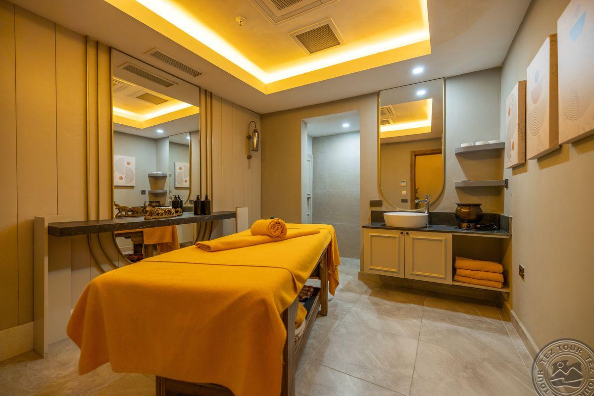 SIDE MOON PALACE HOTEL