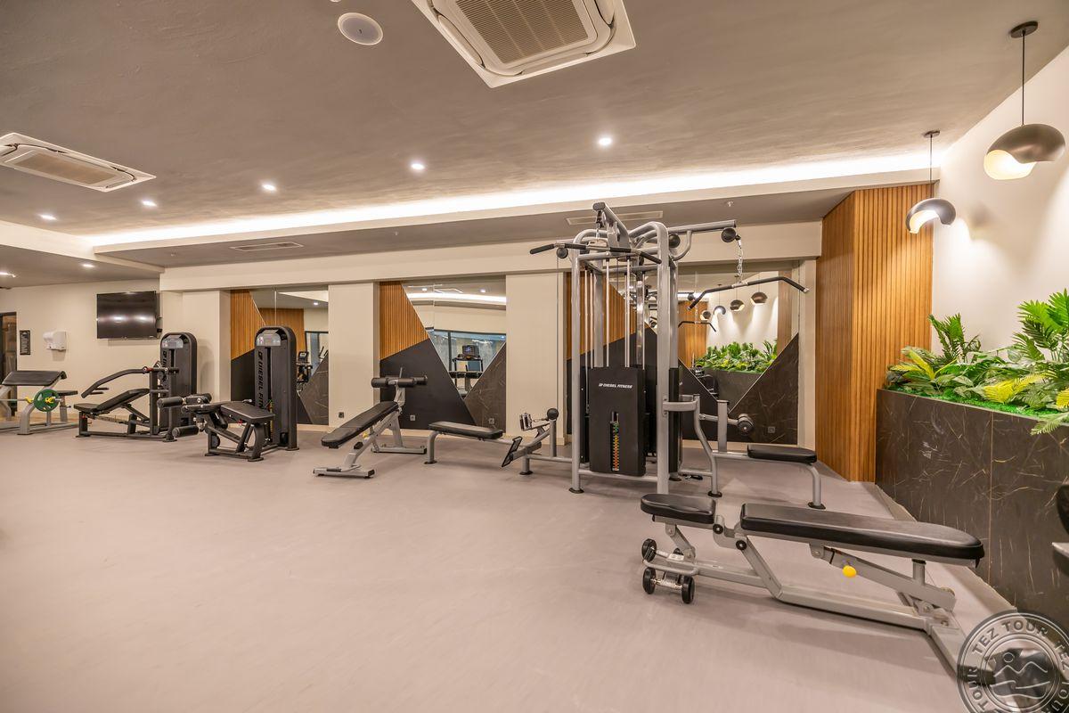 SIDE MOON PALACE HOTEL