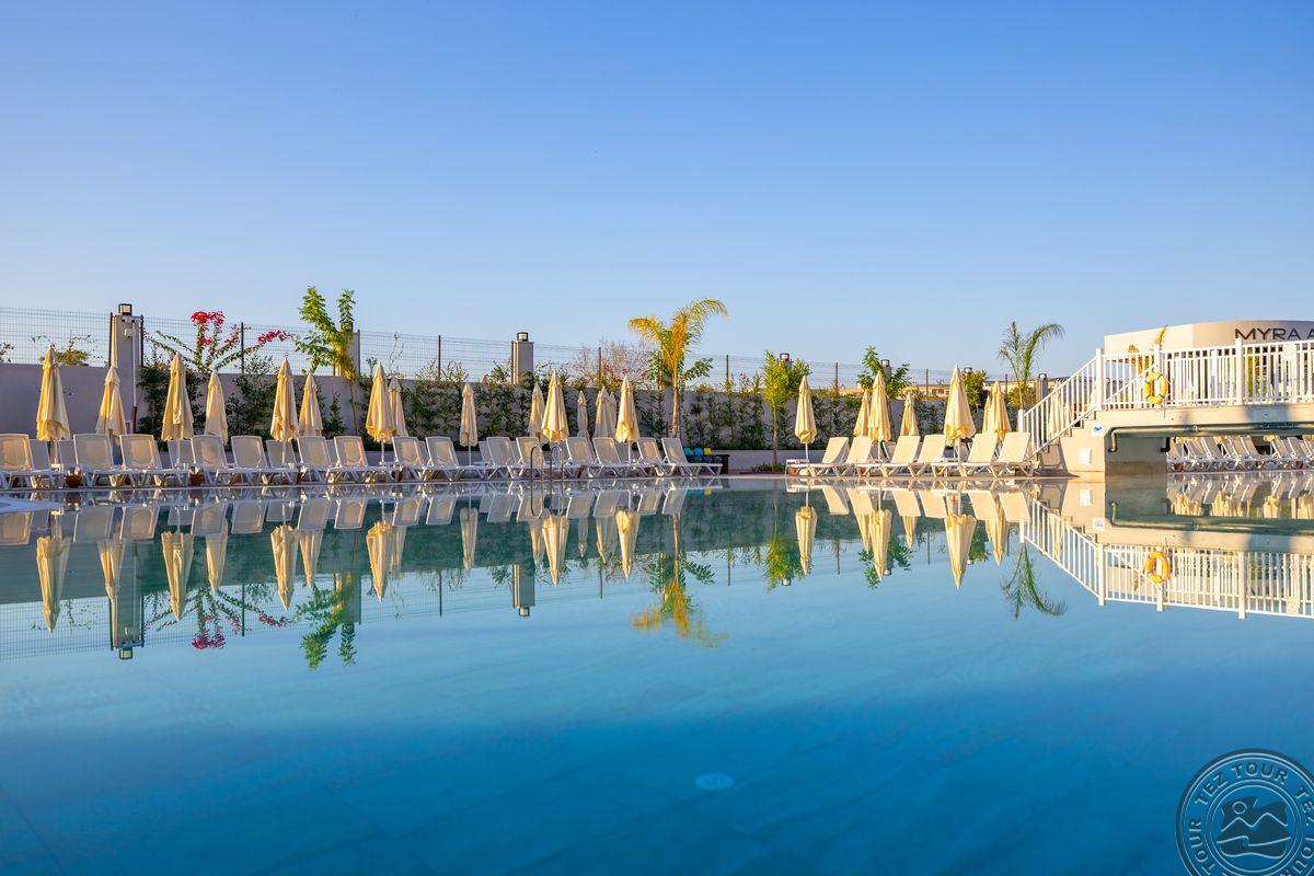 SIDE MOON PALACE HOTEL