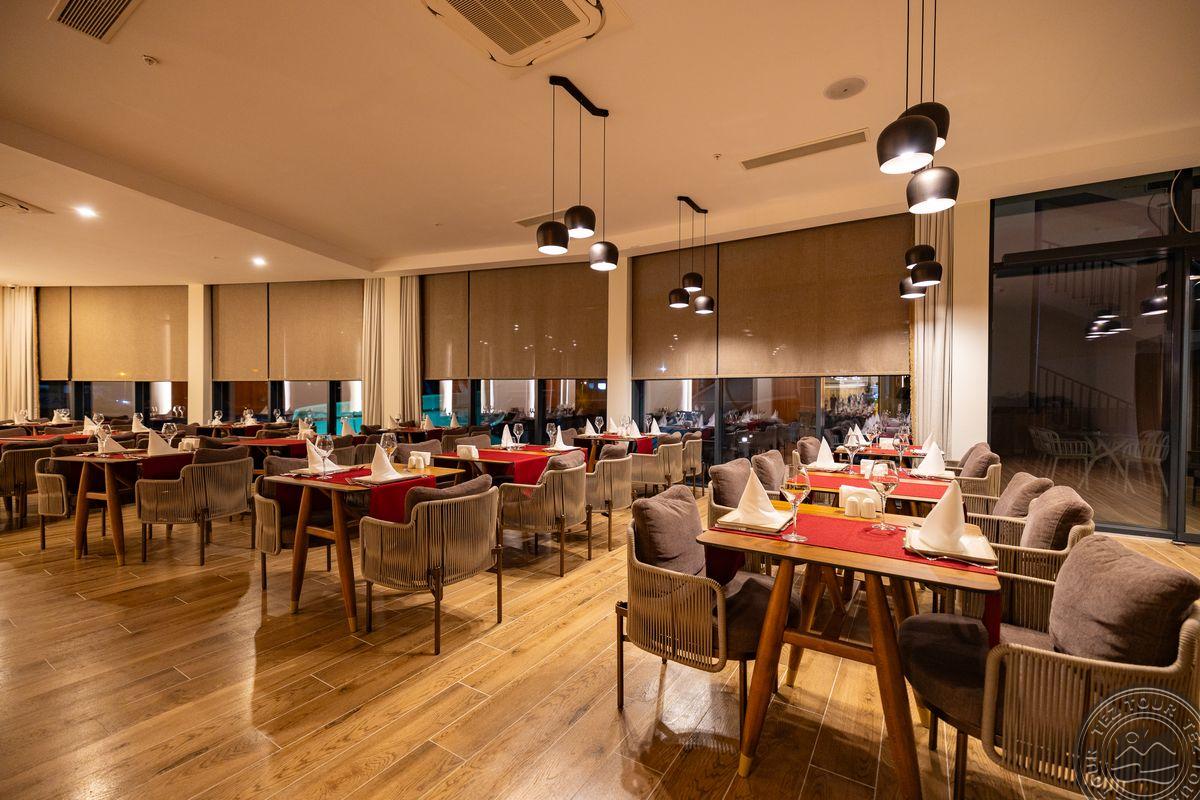 SIDE MOON PALACE HOTEL