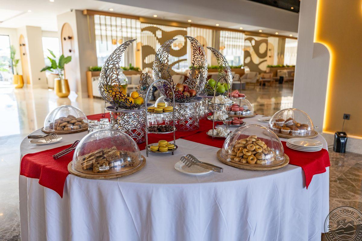 SIDE MOON PALACE HOTEL