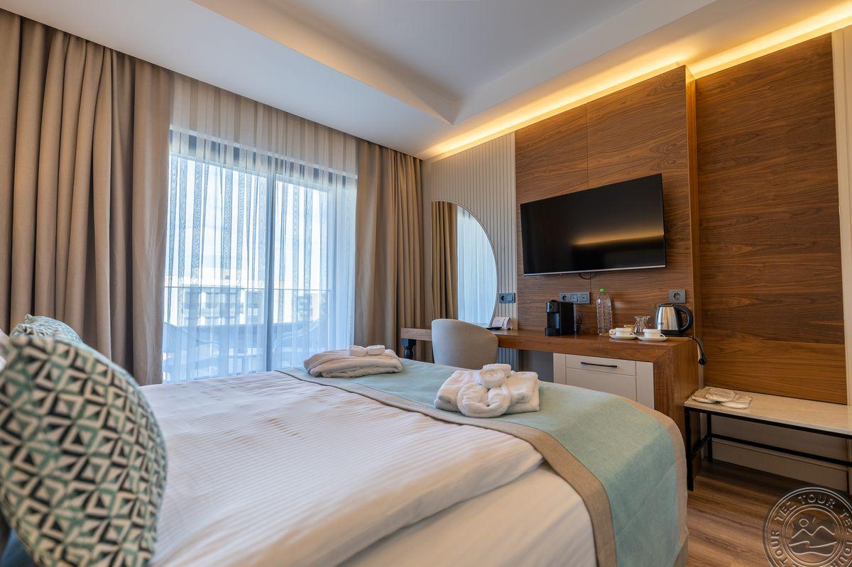 SIDE MOON PALACE HOTEL