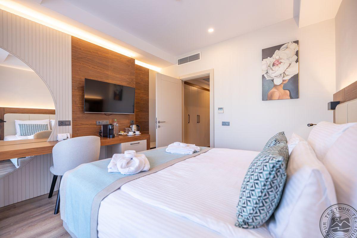 SIDE MOON PALACE HOTEL