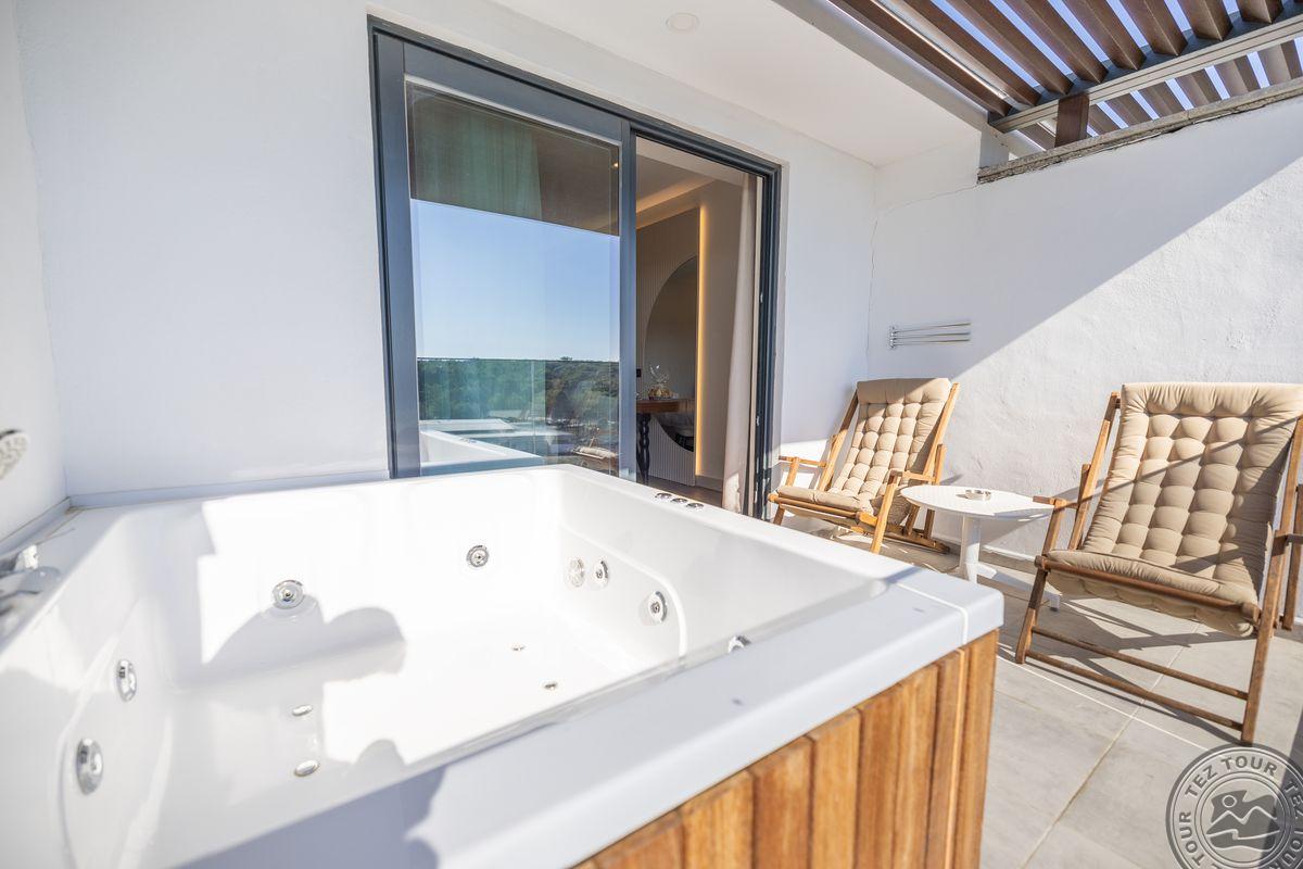 SIDE MOON PALACE HOTEL