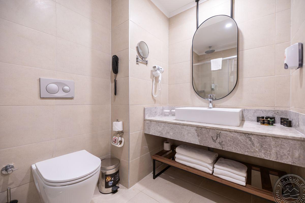 SIDE MOON PALACE HOTEL