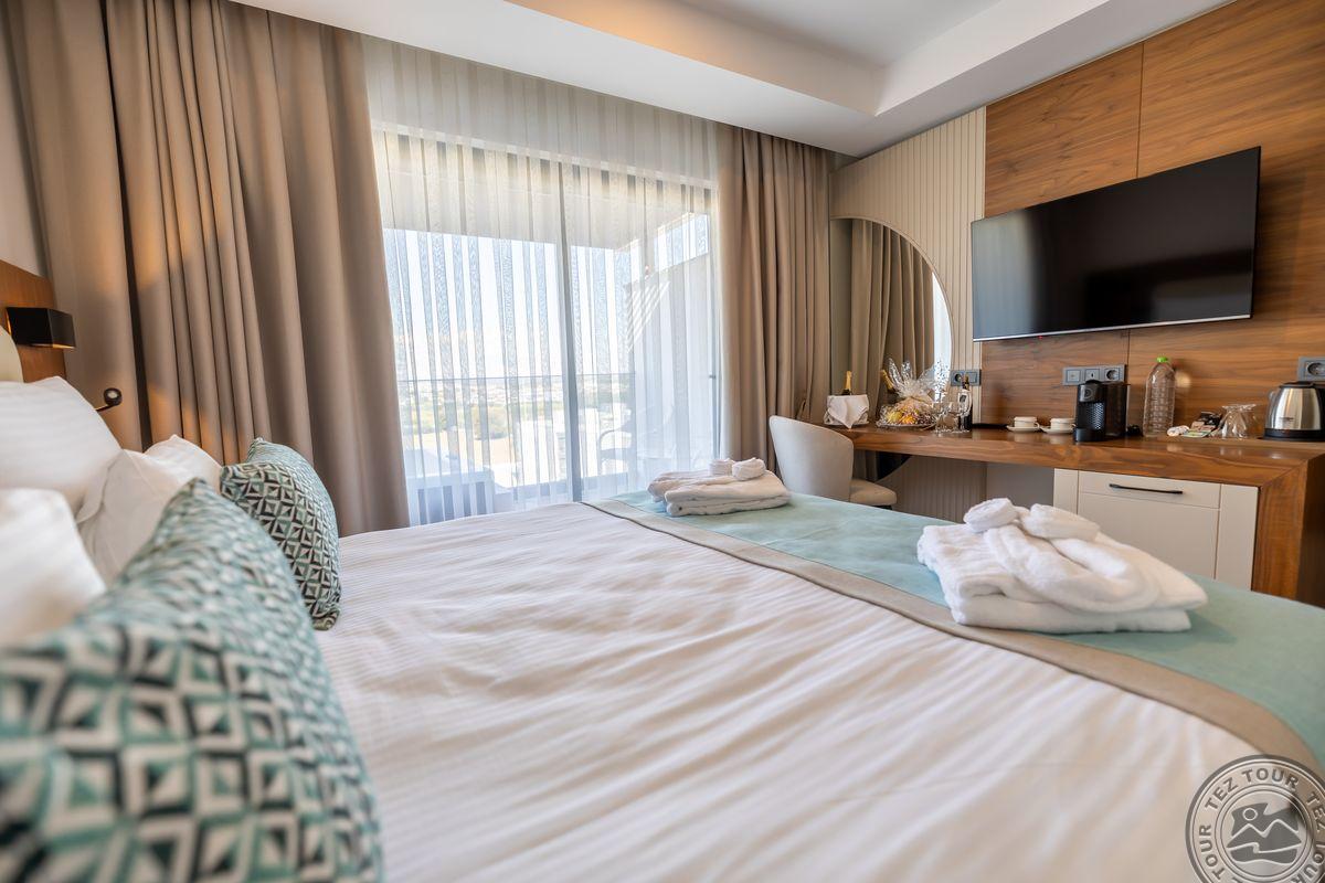 SIDE MOON PALACE HOTEL