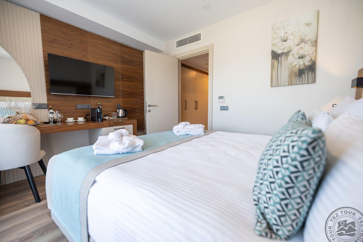 SIDE MOON PALACE HOTEL