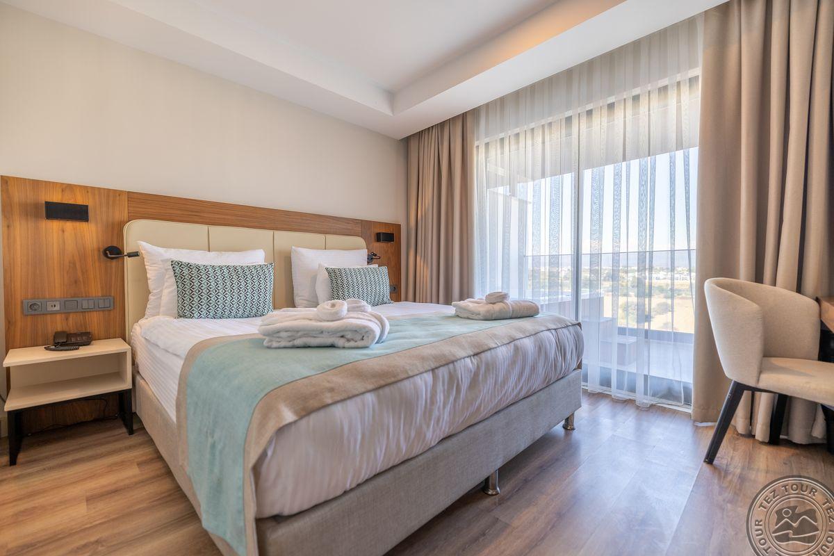 SIDE MOON PALACE HOTEL