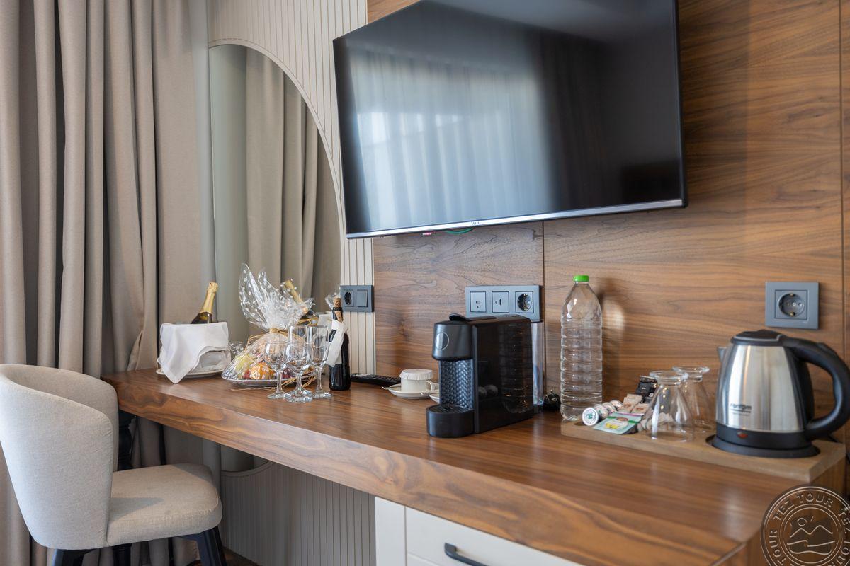 SIDE MOON PALACE HOTEL