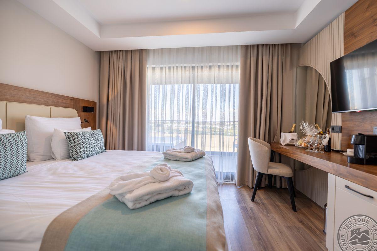 SIDE MOON PALACE HOTEL