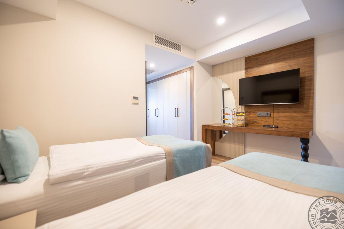 SIDE MOON PALACE HOTEL