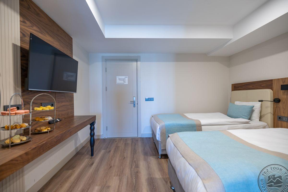 SIDE MOON PALACE HOTEL