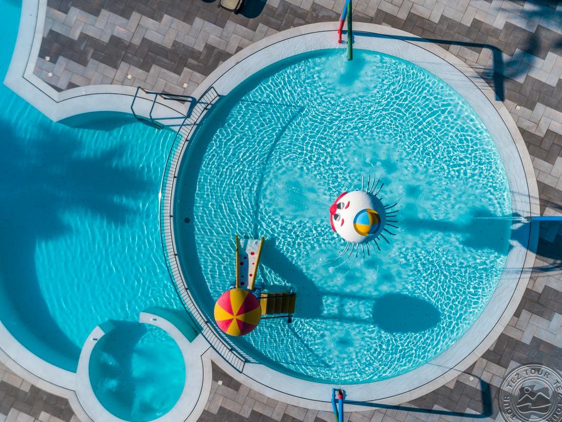 STAR BEACH VILLAGE & WATER PARK