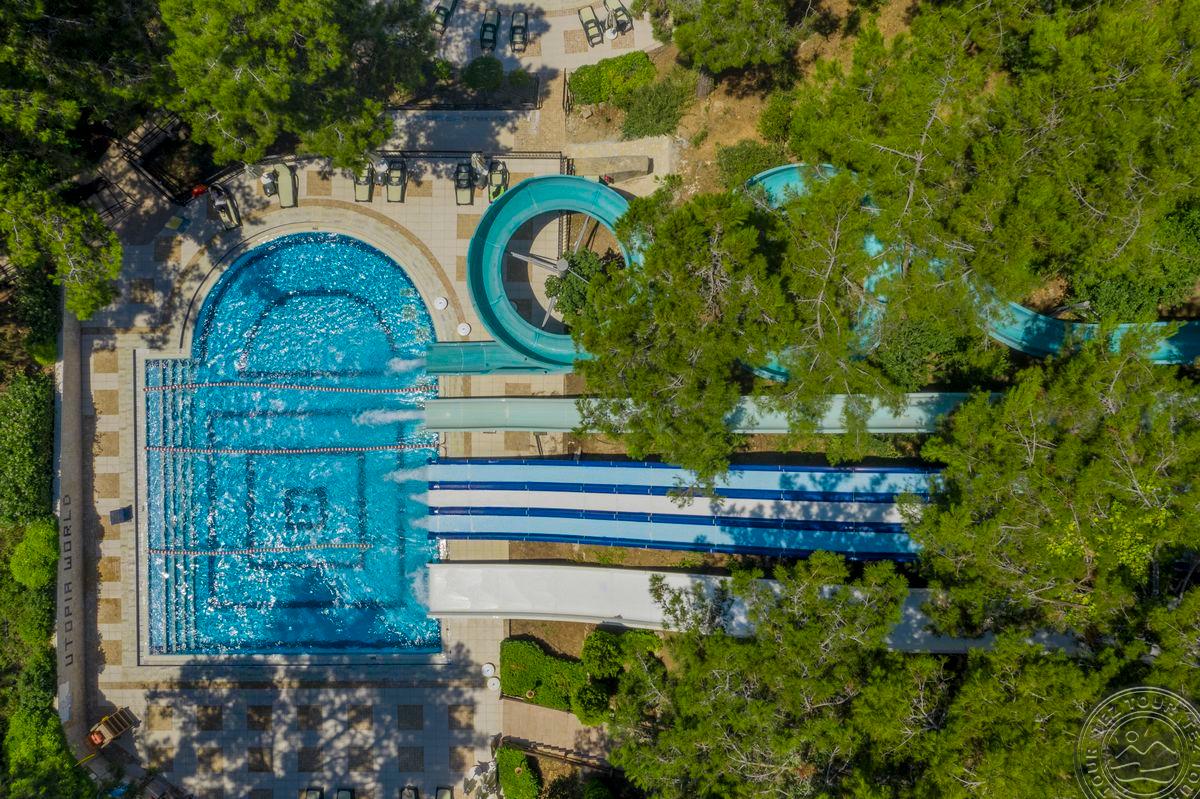 UTOPIA WORLD HOTEL