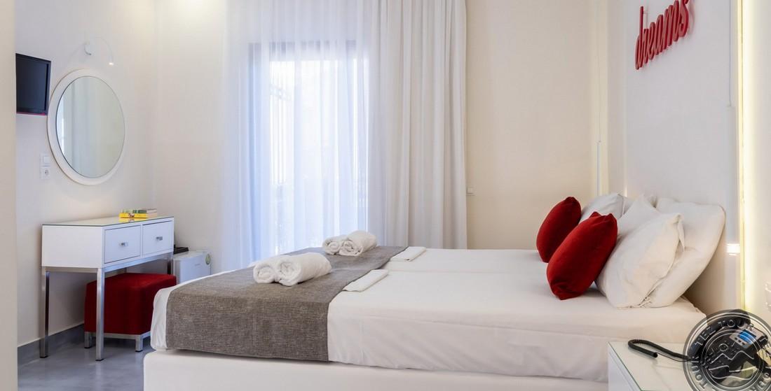 EVA MARE HOTEL & SUITES