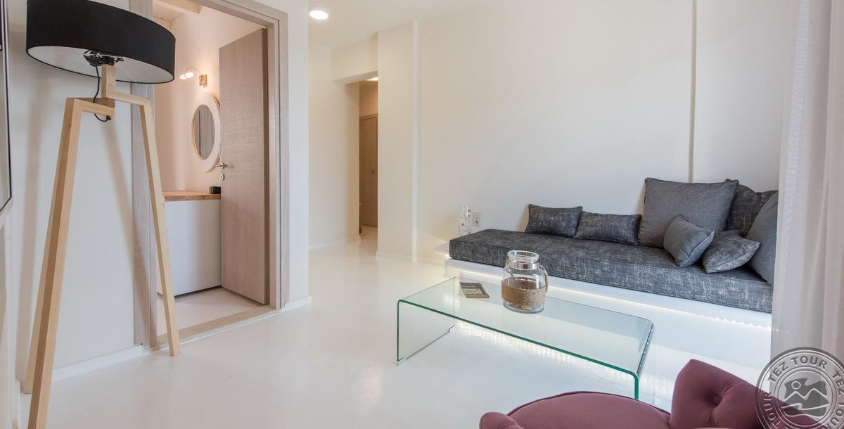 EVA MARE HOTEL & SUITES