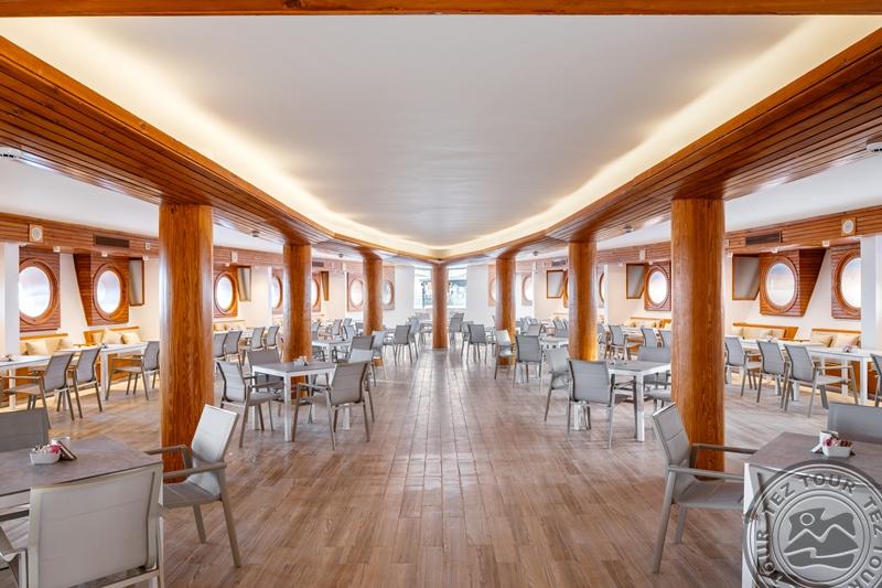 ALBATROS MAKADI RESORT