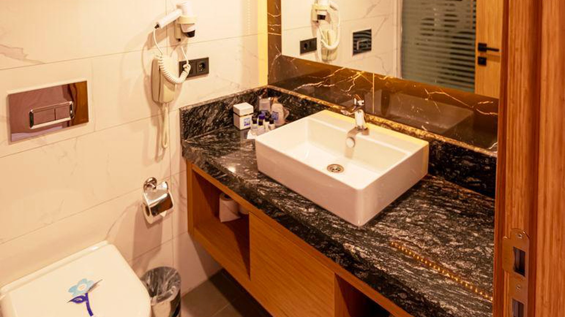 SEALIFE BUKET BEACH HOTEL