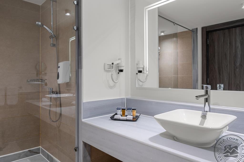 ALBATROS MAKADI RESORT