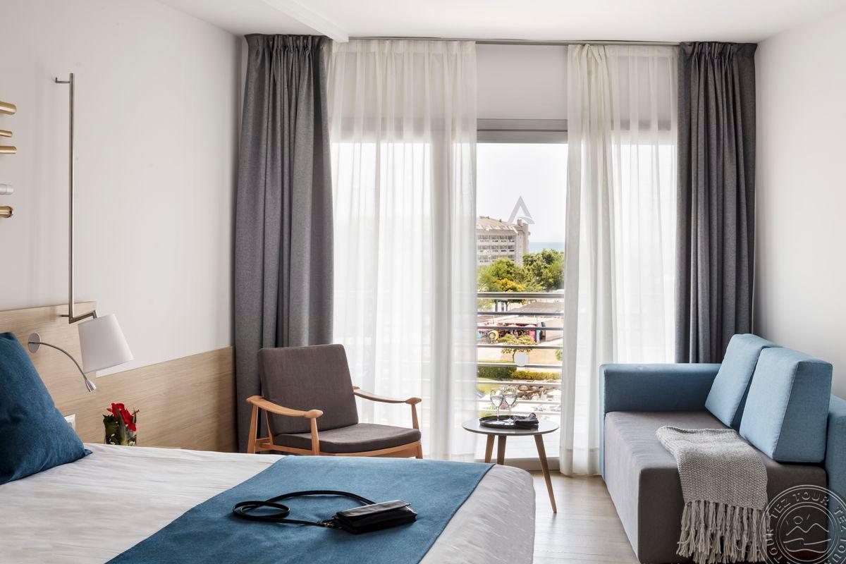 AQUA HOTEL ONABRAVA & SPA