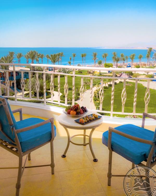 PALM ROYALE SOMA BAY