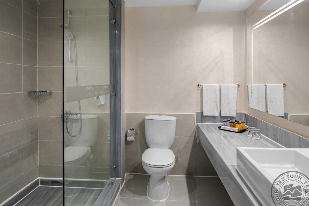 PICKALBATROS JUNGLE AQUA PARK BY NEVERLAND