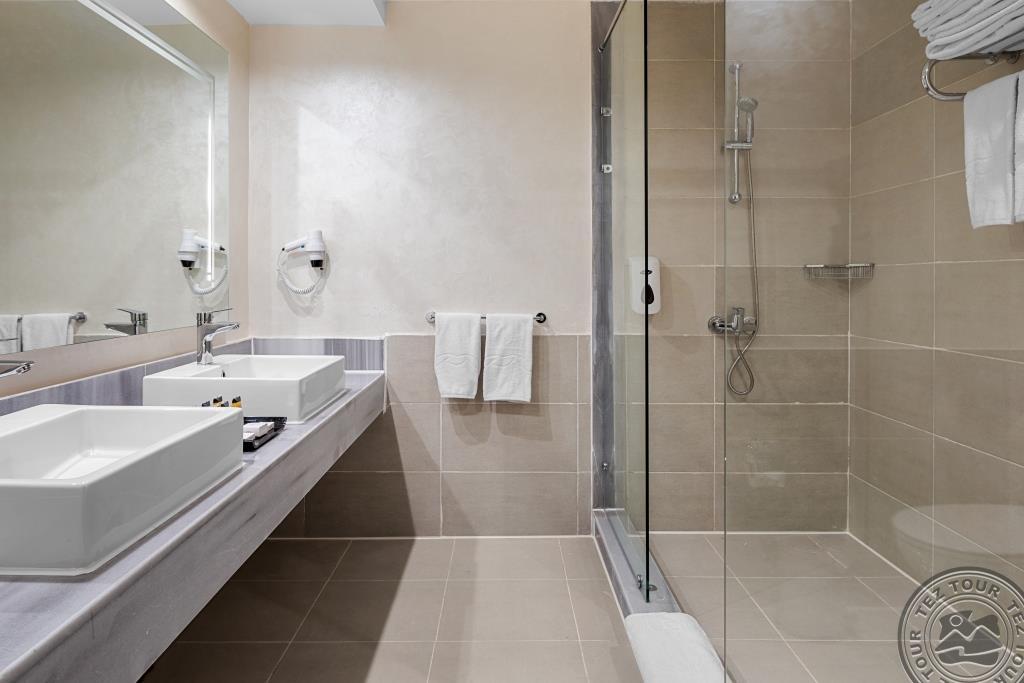 PICKALBATROS JUNGLE AQUA PARK BY NEVERLAND