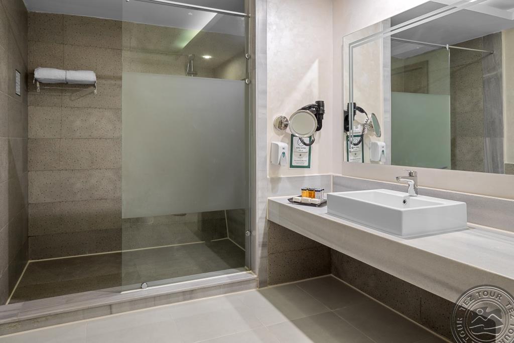 PICKALBATROS JUNGLE AQUA PARK BY NEVERLAND