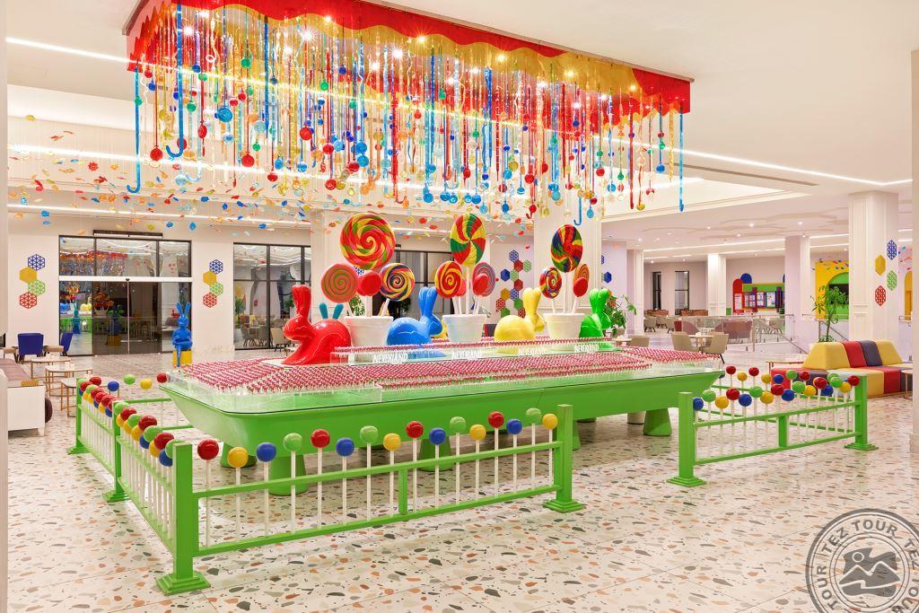 PICKALBATROS JUNGLE AQUA PARK BY NEVERLAND