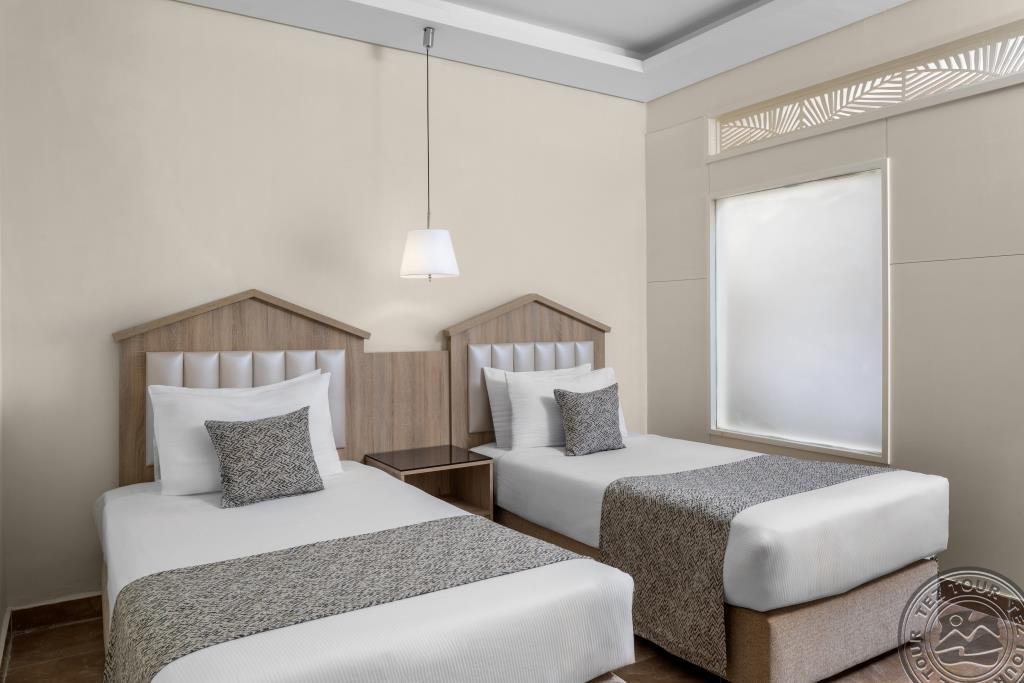 PICKALBATROS JUNGLE AQUA PARK BY NEVERLAND