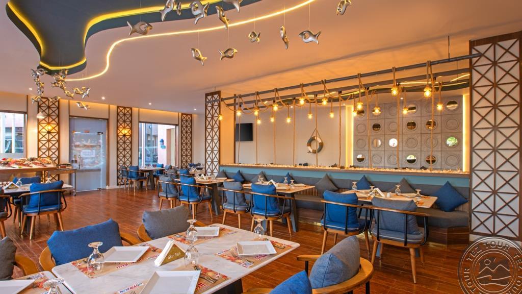 PICKALBATROS JUNGLE AQUA PARK BY NEVERLAND