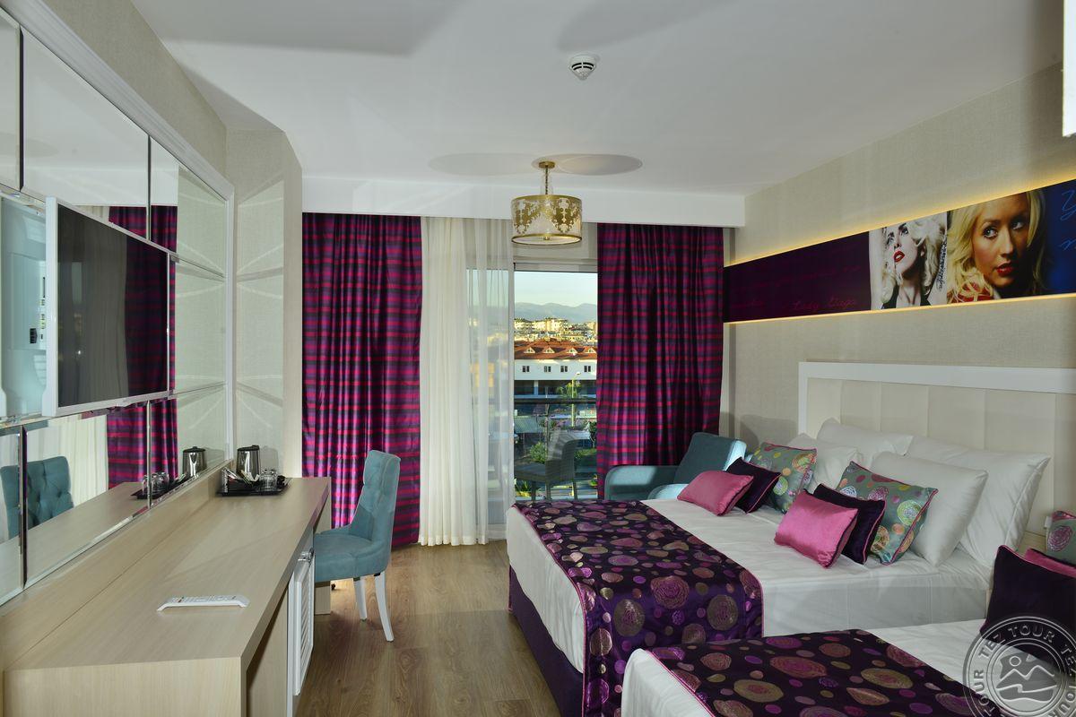 AZURA DELUXE RESORT & SPA