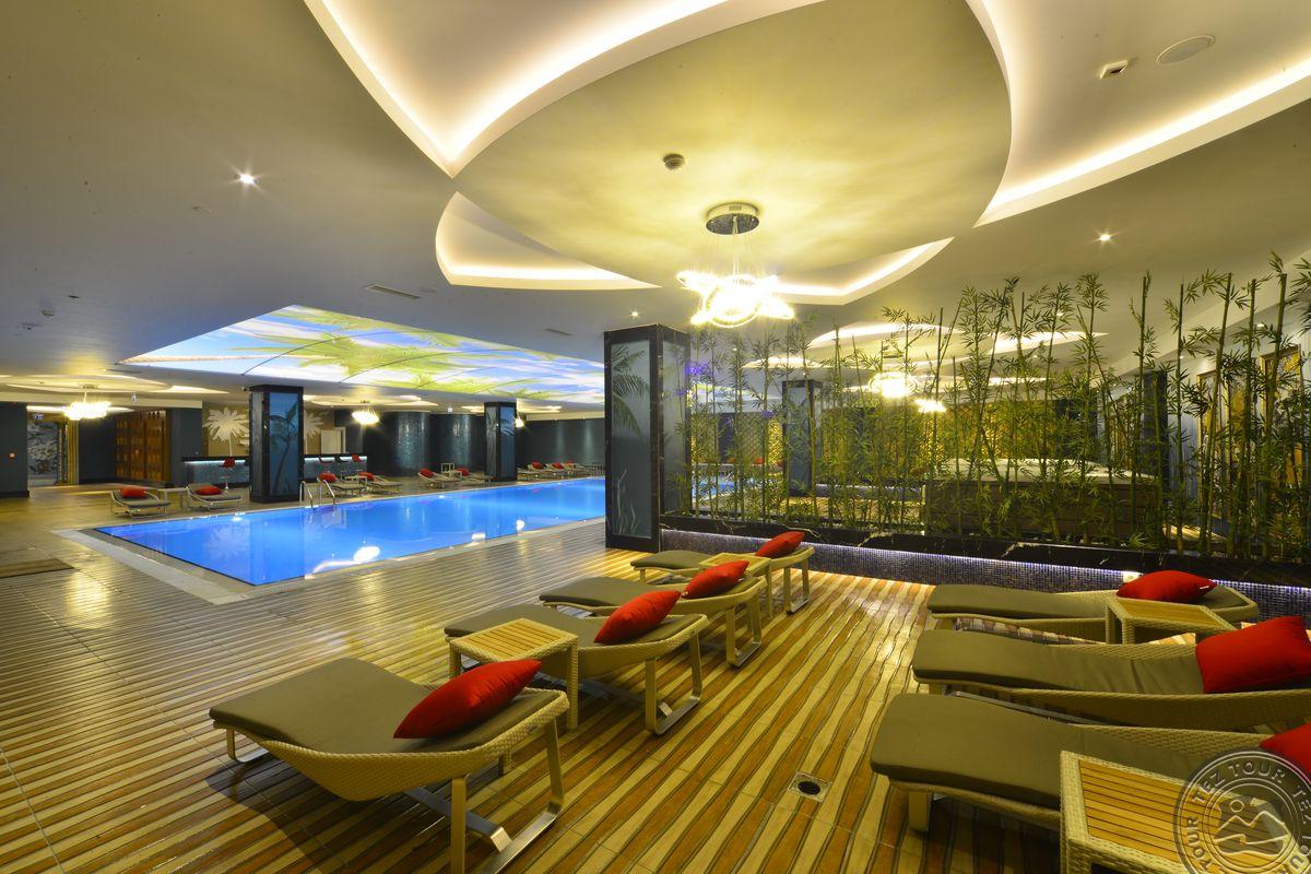 AZURA DELUXE RESORT & SPA