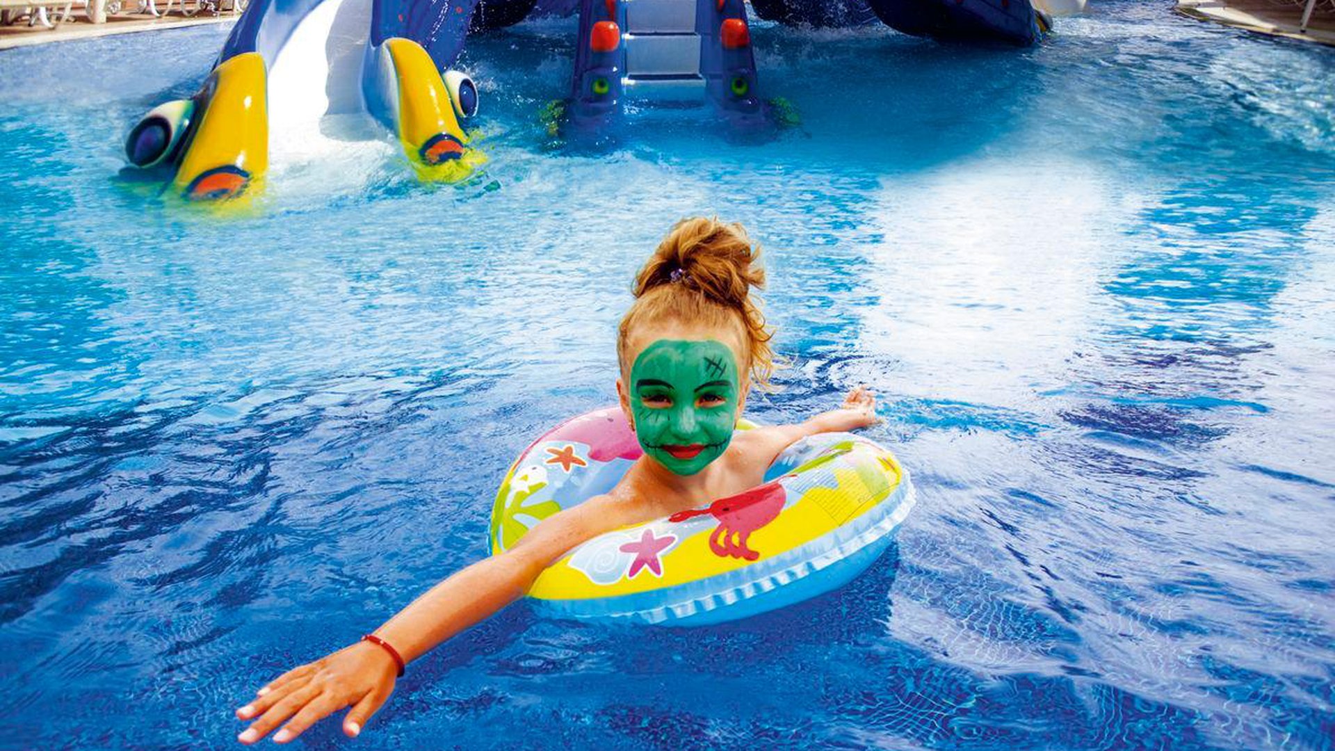 AZURA DELUXE RESORT & SPA