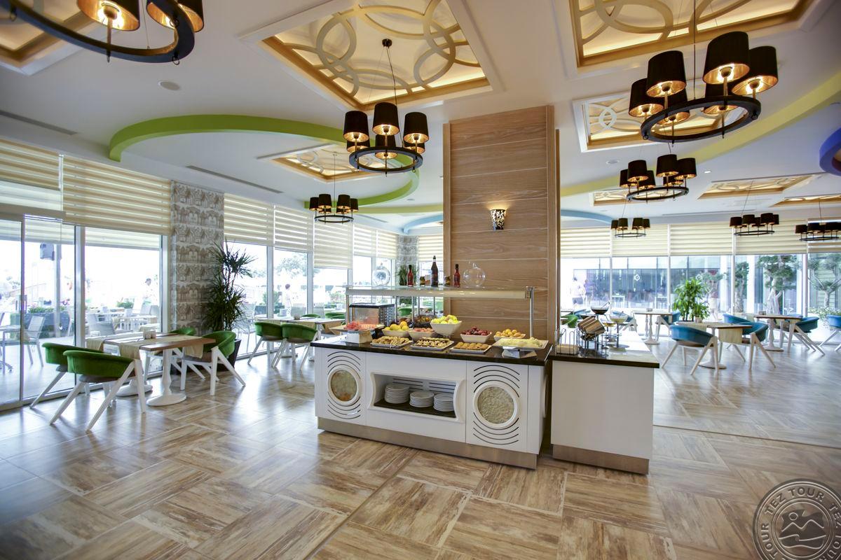 AZURA DELUXE RESORT & SPA