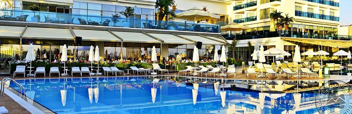 AZURA DELUXE RESORT & SPA