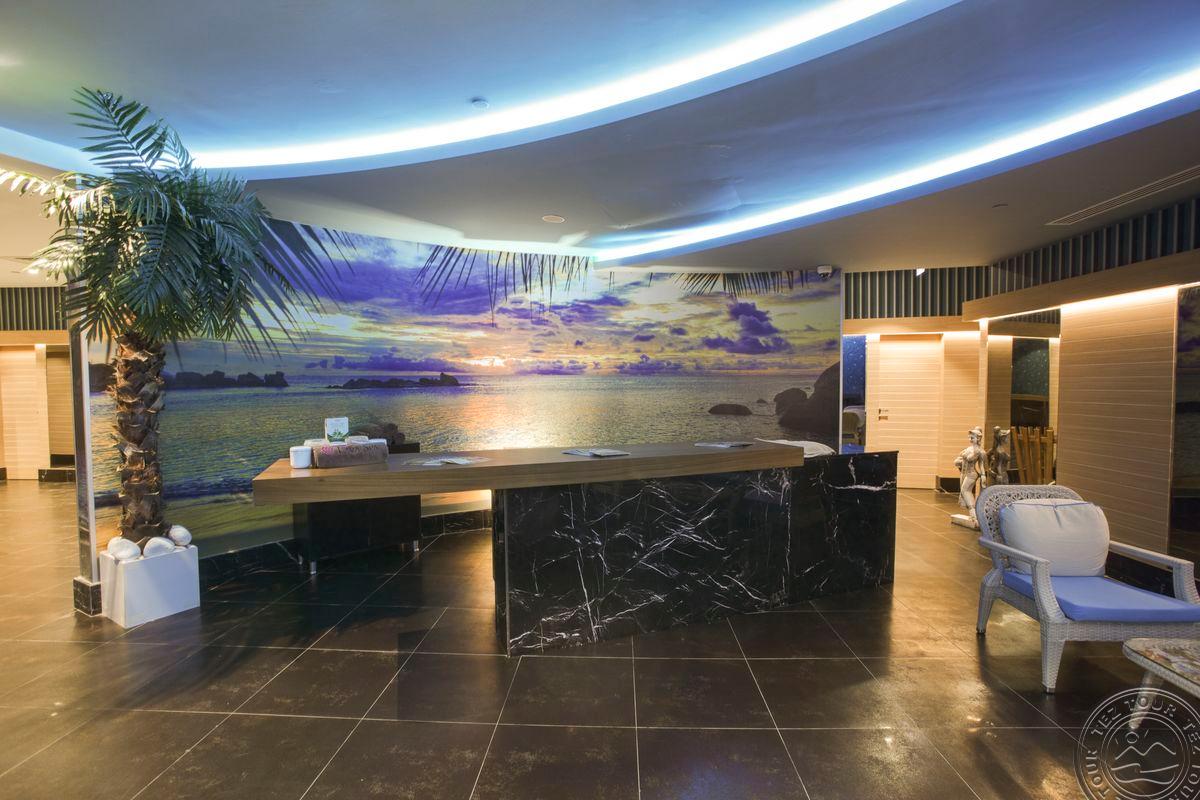 AZURA DELUXE RESORT & SPA