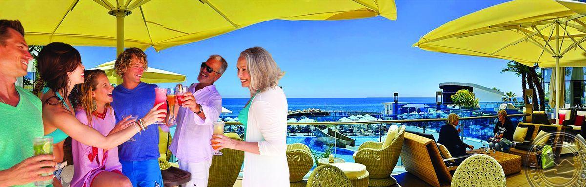 AZURA DELUXE RESORT & SPA