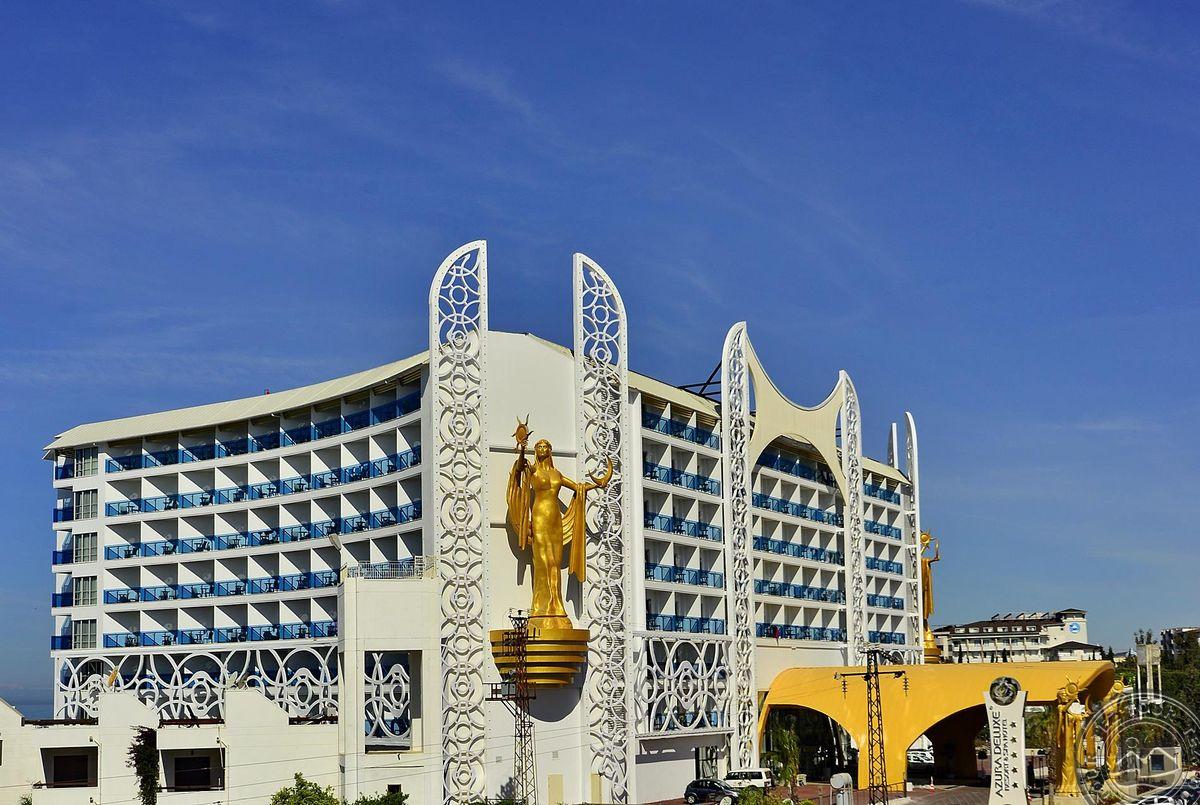 AZURA DELUXE RESORT & SPA