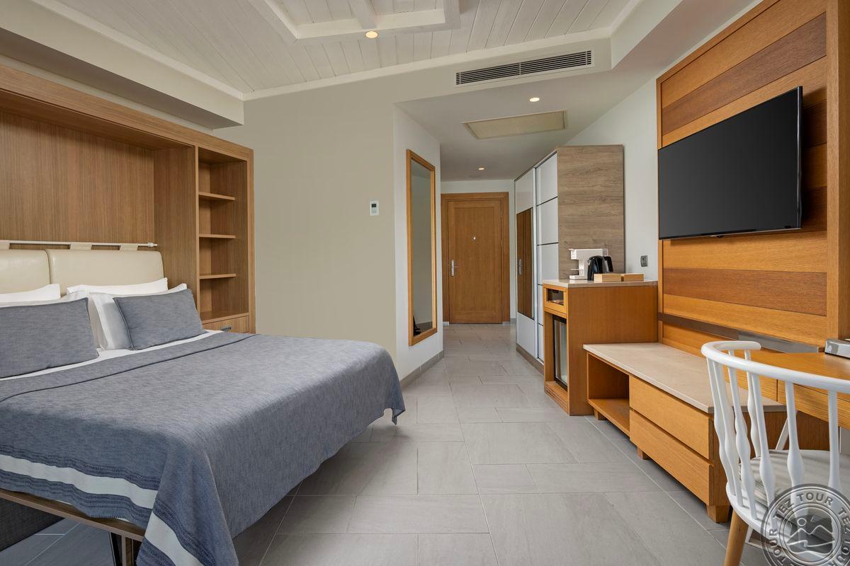 TITANIC LUXURY COLLECTION BODRUM