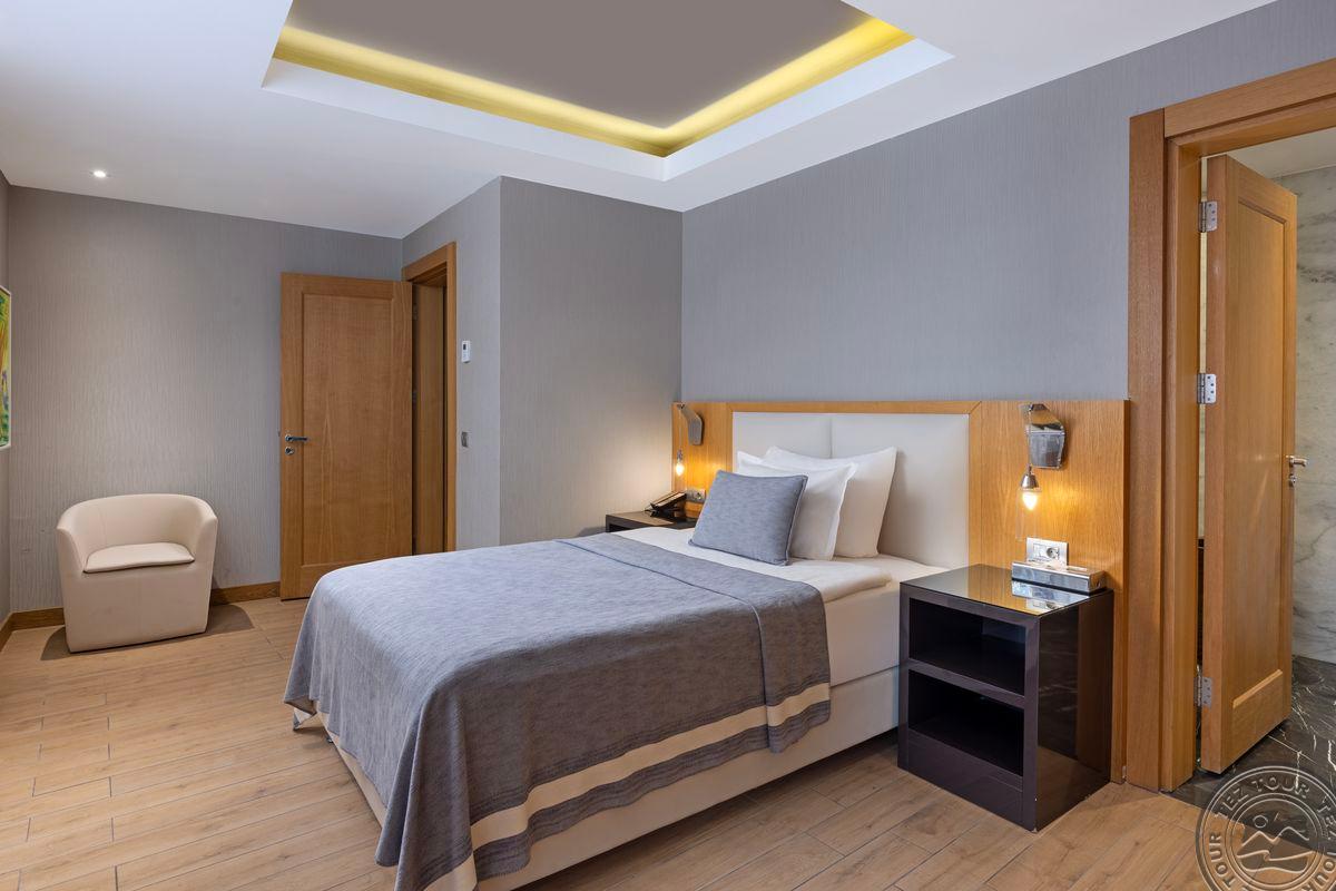 TITANIC LUXURY COLLECTION BODRUM