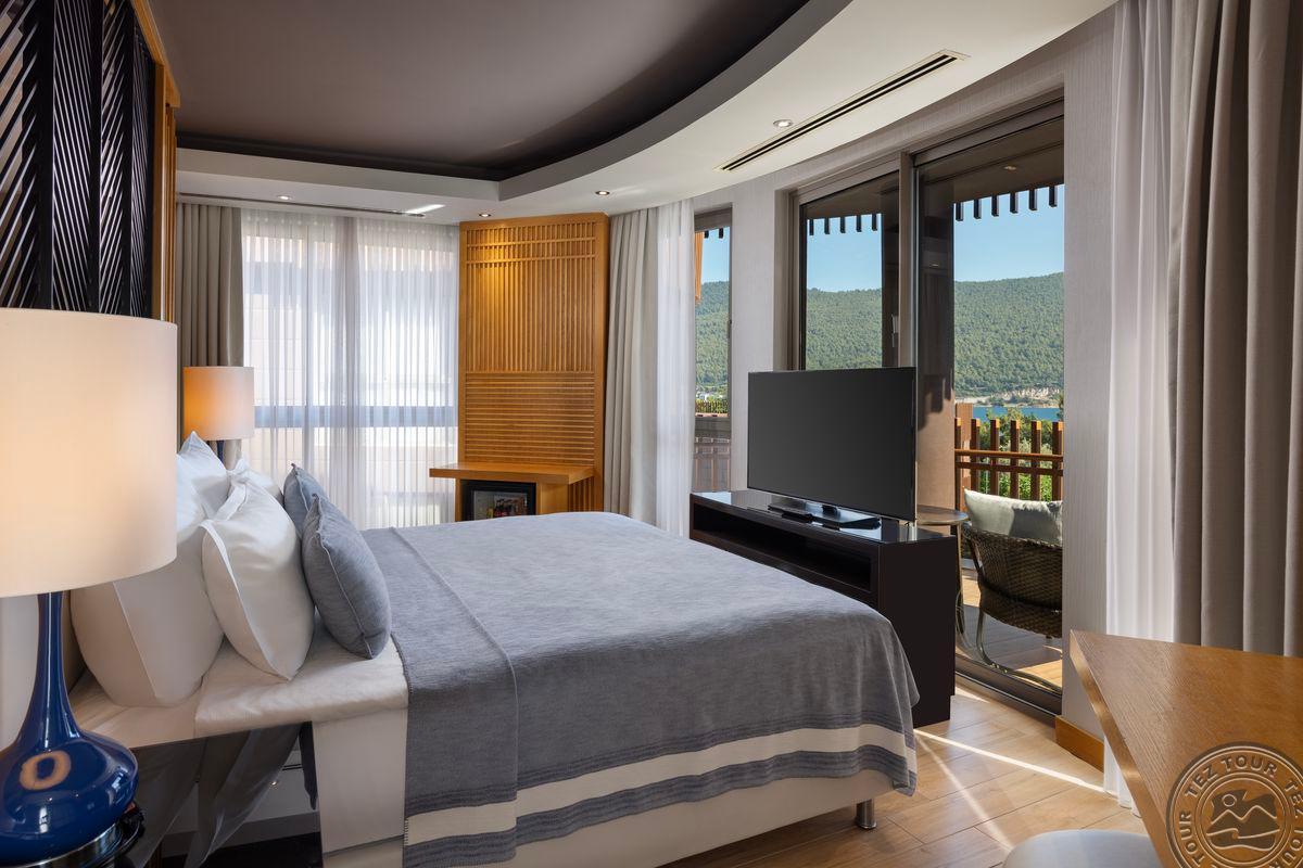 TITANIC LUXURY COLLECTION BODRUM