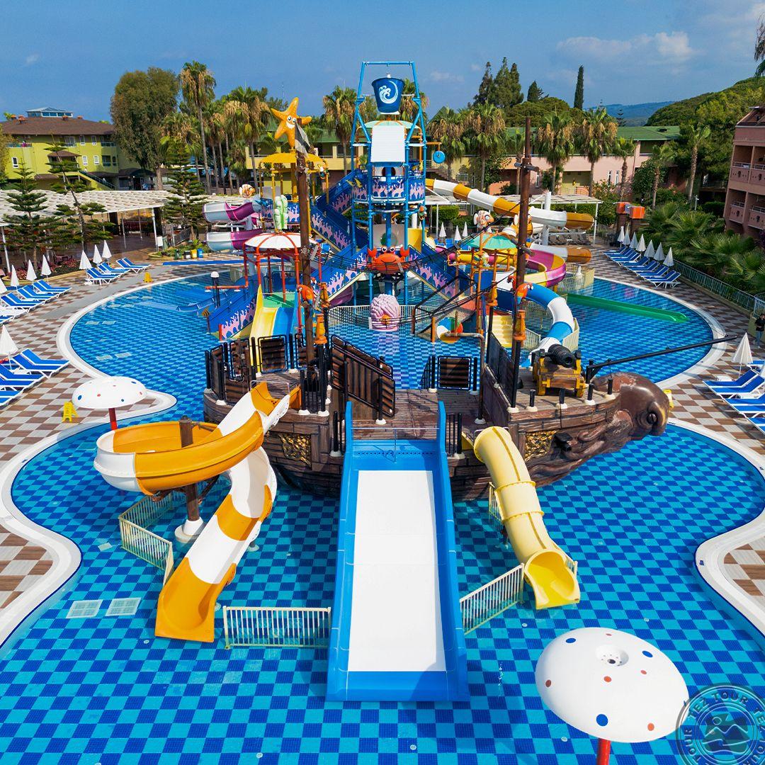 LONICERA WORLD HOTEL