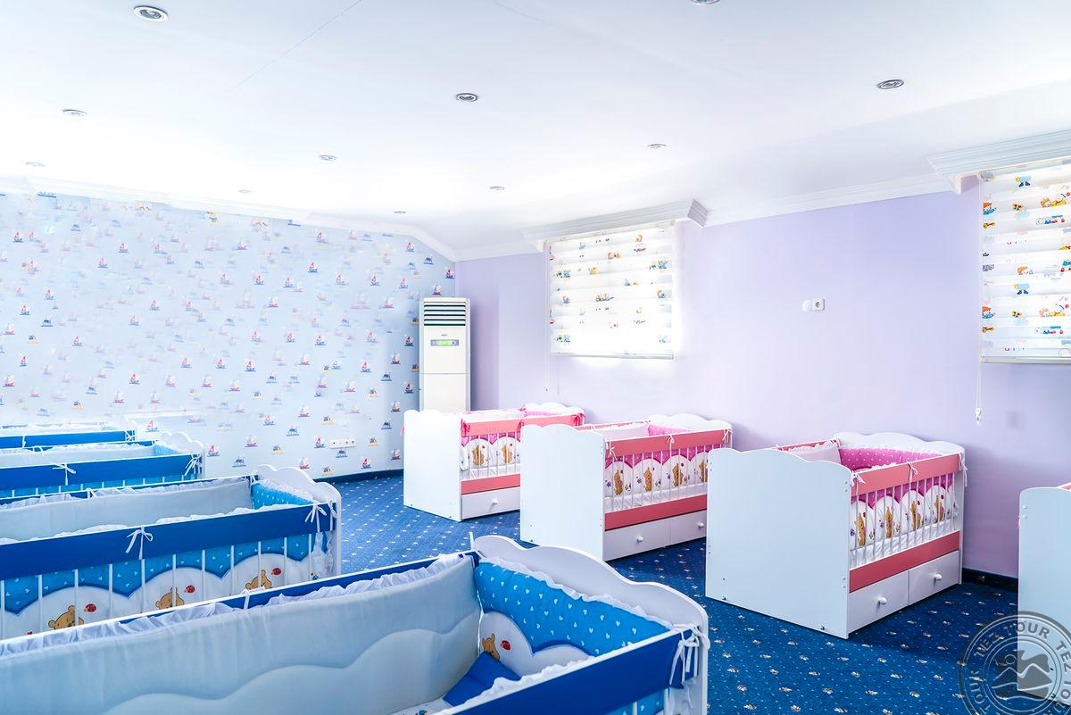 LONICERA WORLD HOTEL