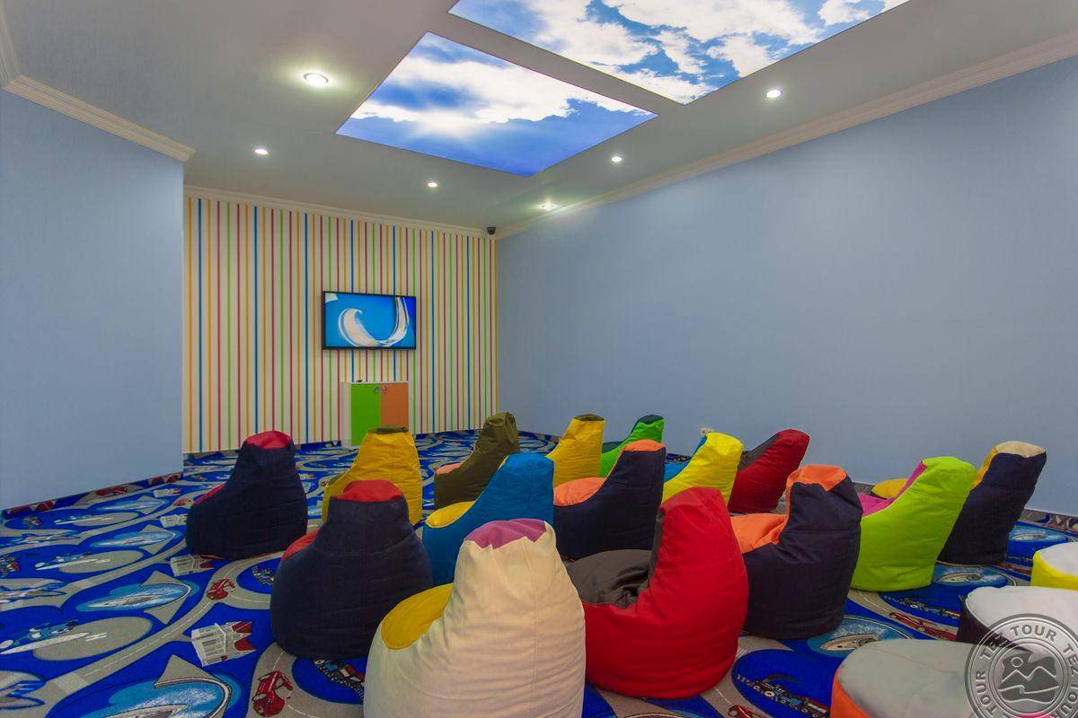 LONICERA WORLD HOTEL