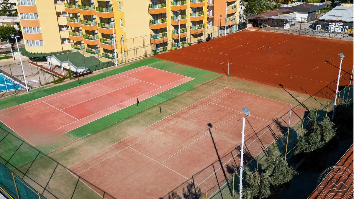 LONICERA WORLD HOTEL