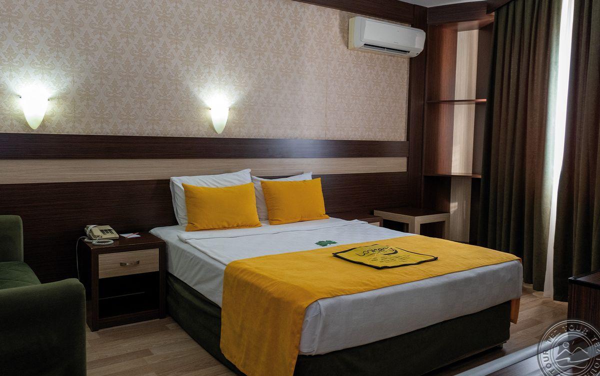 LONICERA WORLD HOTEL